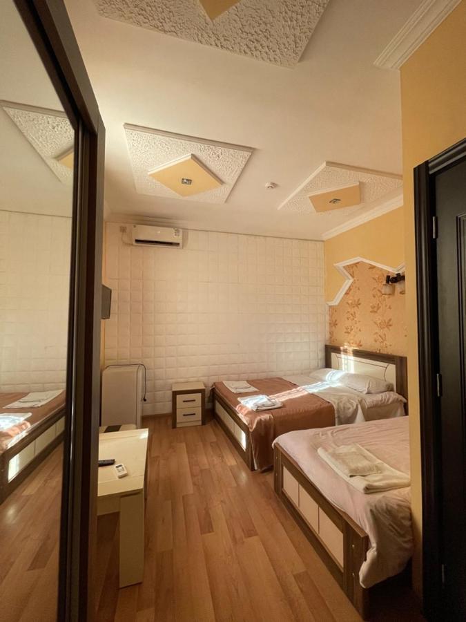 Lux Palace Hotel Kutaisi Dış mekan fotoğraf