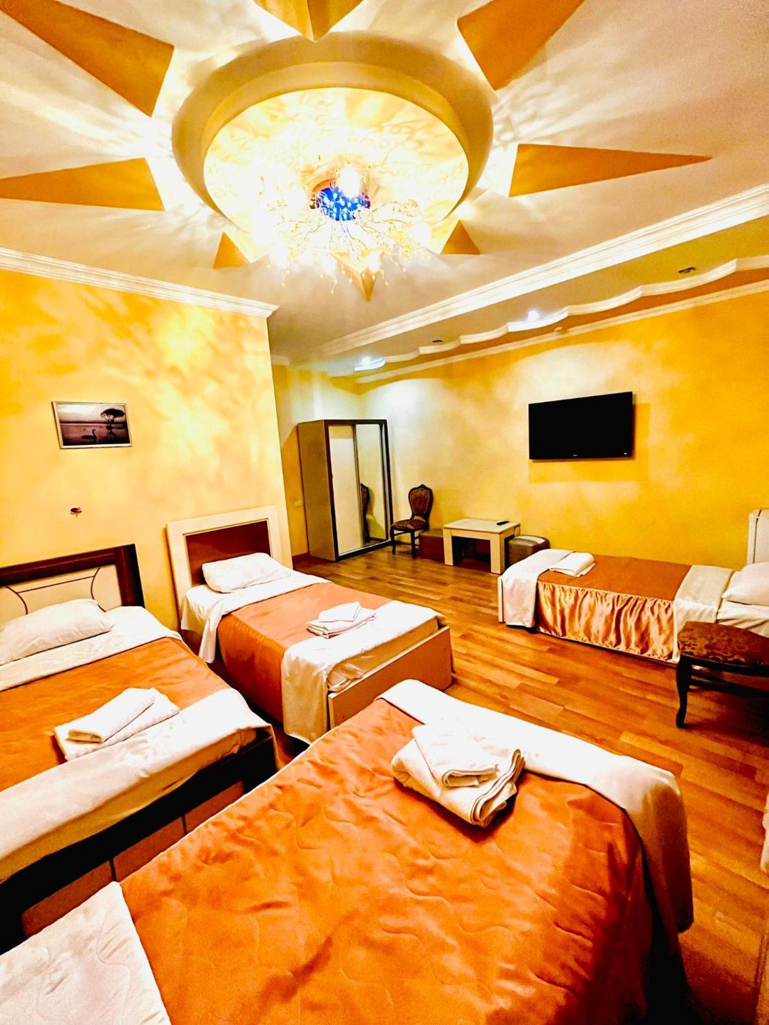 Lux Palace Hotel Kutaisi Dış mekan fotoğraf