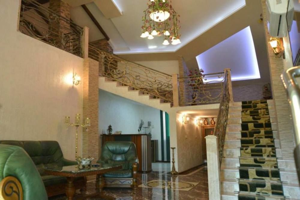 Lux Palace Hotel Kutaisi Dış mekan fotoğraf