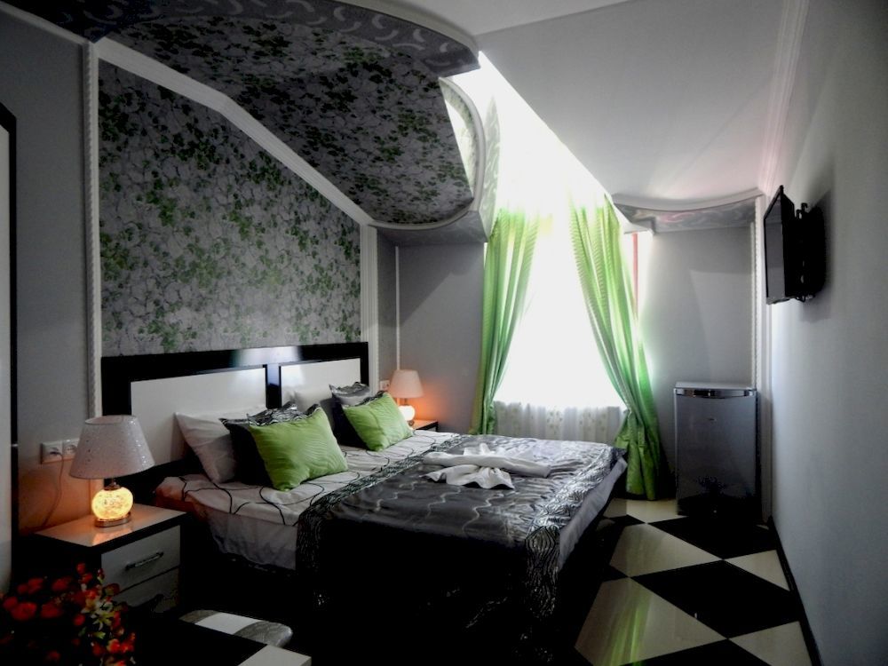 Lux Palace Hotel Kutaisi Dış mekan fotoğraf