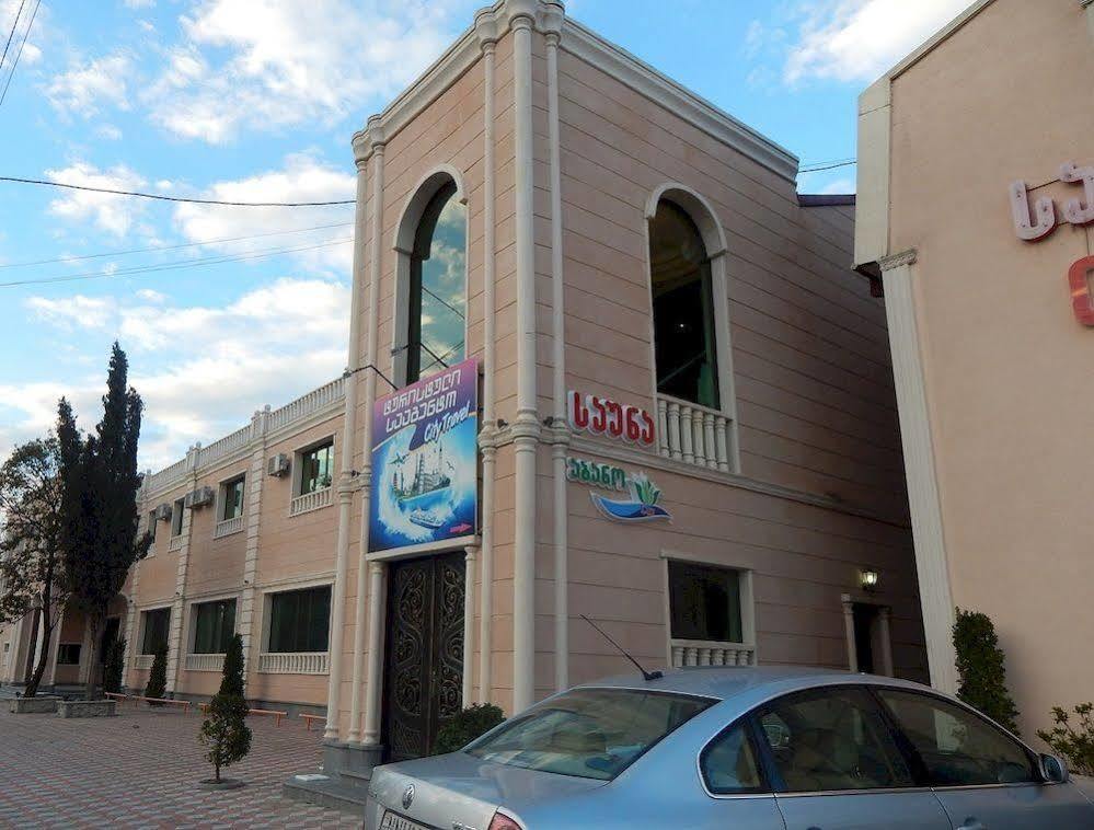 Lux Palace Hotel Kutaisi Dış mekan fotoğraf